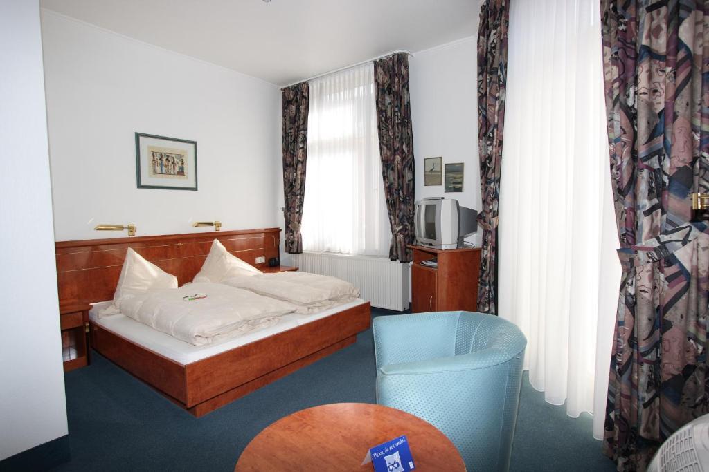 Hotel Garni Haus Hindenburg Königswinter Habitación foto